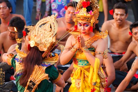 Bali dance tradition feuertanz photo