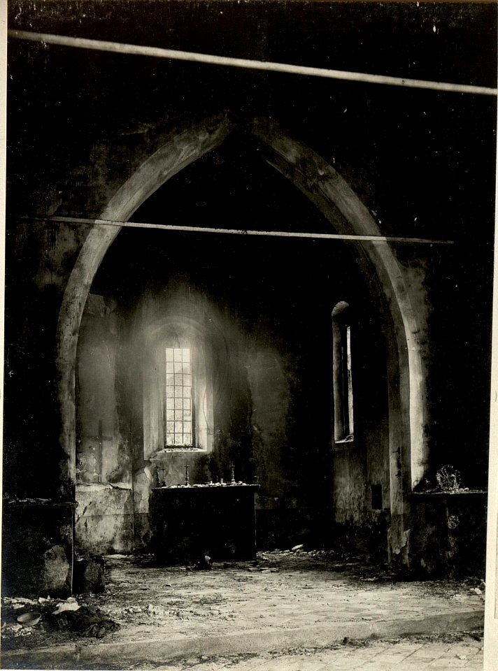 Inneres der Kirche von Sankt KATHREIN. Aufgenommen am 15. Juli 1916. (BildID 15478010)
