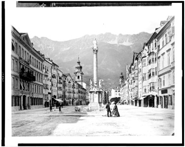 Innsbruck. View of the Maria-Theresienstrasse with the Annasäule in center of street LCCN94512683