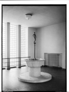 HANSif675 Schule Cuxhaven Brunnen mit Plastik