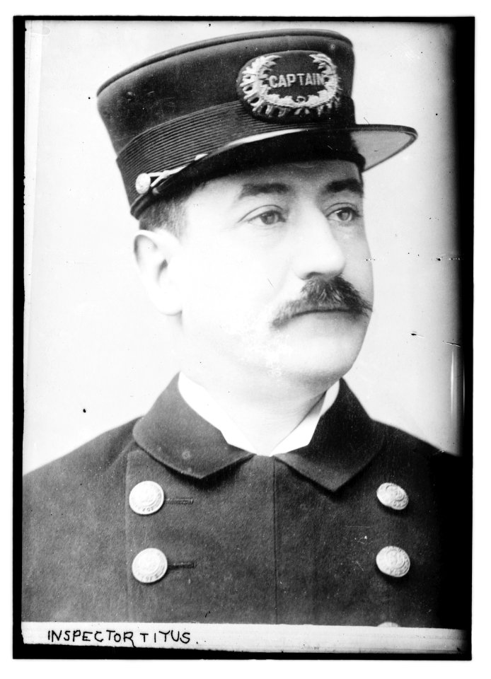 Inspector Titus LCCN2014687280
