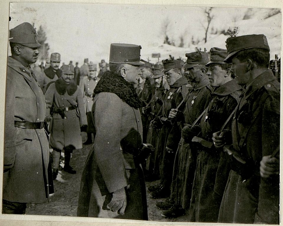 Inspektion des II. Regiments der Tiroler Kaiserjäger durch Exzellenz Conrad v.Hötzendorf, in Folgaria (BildID 15624485)