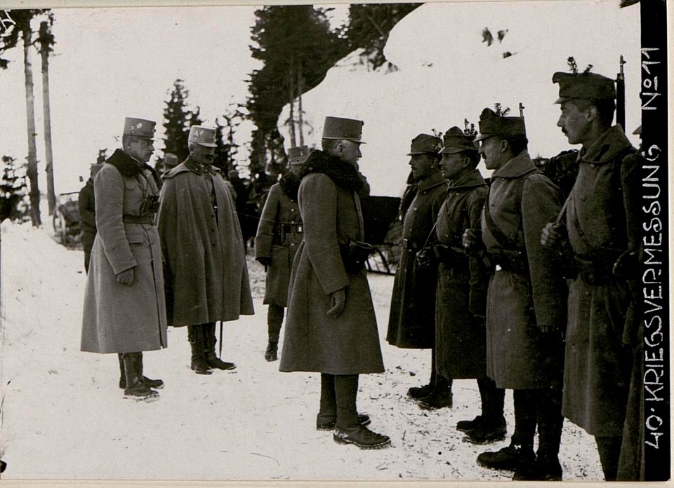 Inspektion des Infanterie-Regiments Nr.14 durch Exzellenz Conrad von Hötzendorf bei Feldpost 403 (BildID 15737622)