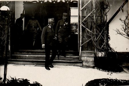 Inspizierung d.S.Exz.G.d.J.Succovati beim Korpskommando in Narajow (BildID 15530725)