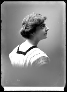 Ingrid Andersén in Den röde hanen at Svenska teatern 1909 - SMV - NA022