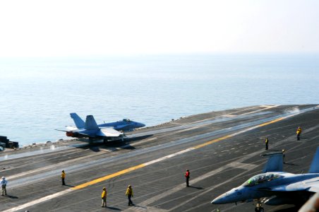 Inherent Resolve 141016-N-MU440-059
