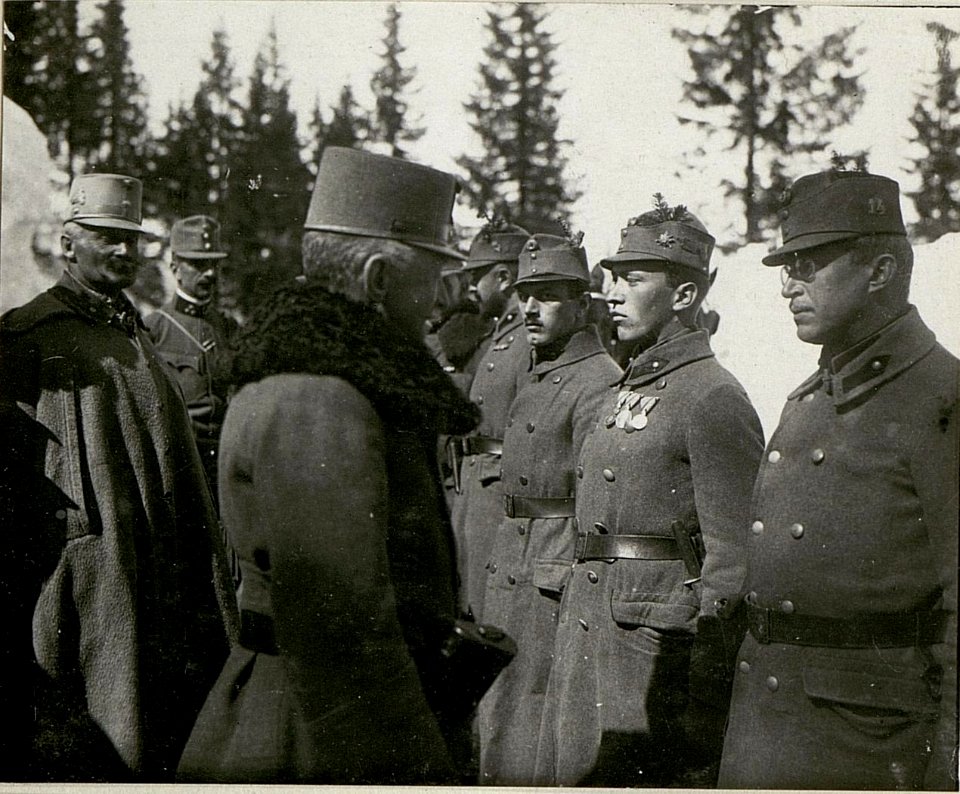 Inspizierung des J. Regiments No.14.durch Exzellenz Conrad v.Hötzendorf bei Feldpost 403 (BildID 15624599)