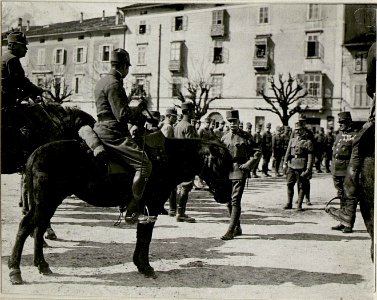 Inspizierung des 4.Tiroler Kaiserjäger-Regiments durch Exzellenz Feldmarschall Conrad Frh. v. Hötzendorf, Piazza d'Armi in Trient (BildID 15624387)