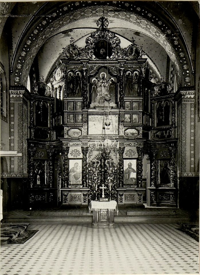 Inneres der Kirche in Krasnopusza, goldene Altar (BildID 15543283)