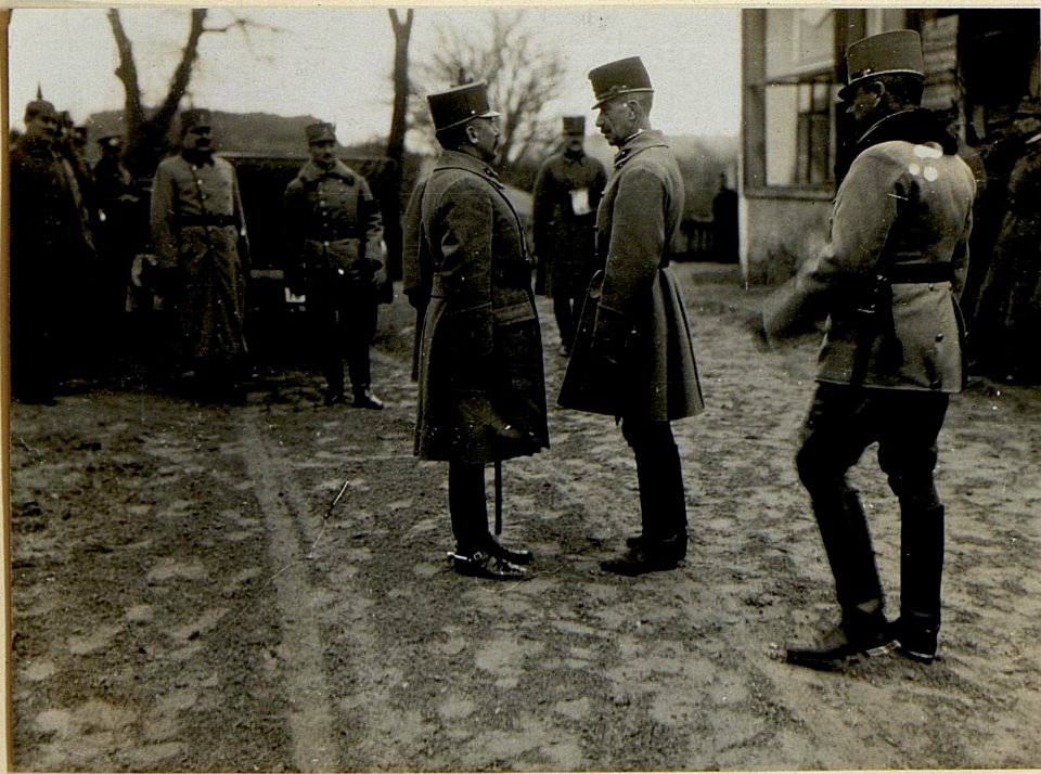 Inspizierung durch Generaloberst Böhm-Ermolli in Hinowice. (BildID 15528038)