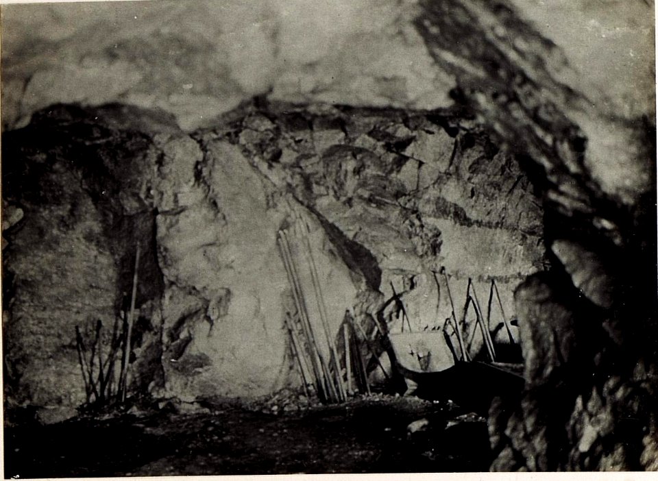 Inneres einer im Bau befindlichen Kaverne im Monticellolager. (BildID 15583374)