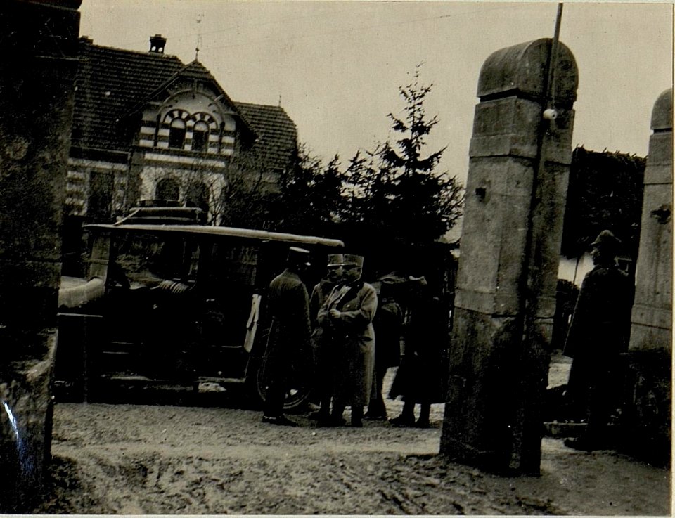 Inspizierung durch Sr.Exzl. F.M.L. KANIG in Podhajce. (BildID 15522288)