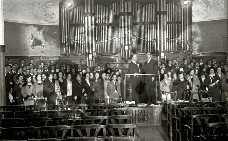 Integrantes del Orfeón Donostiarra en el Teatro Bellas Artes (1 de 1) - Fondo Car-Kutxa Fototeka