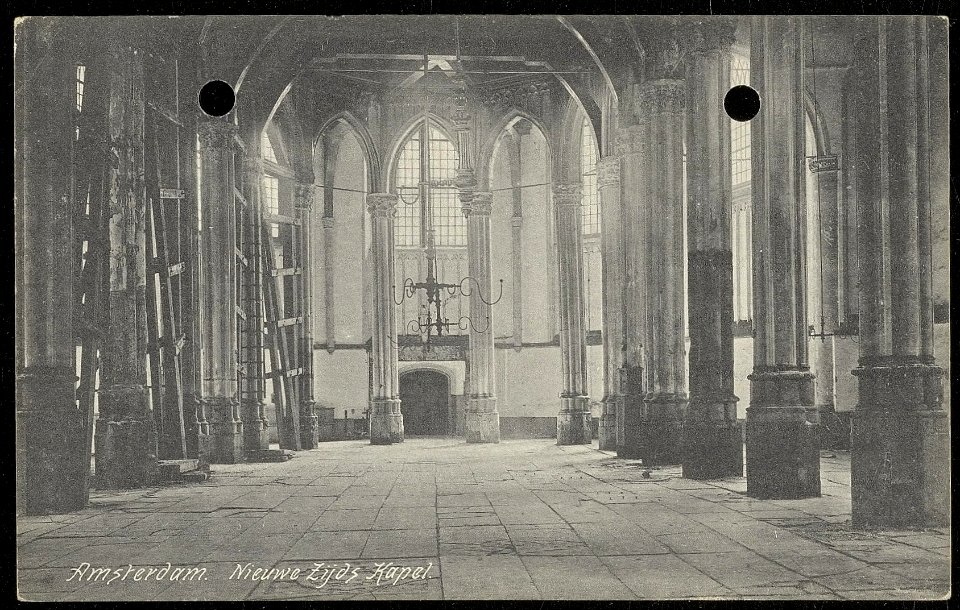 Interieur van de Nieuwezijds Kapel, Rokin 78. Uitgave Dr. Trenkler, Leipzig, Afb ANWU01754000009