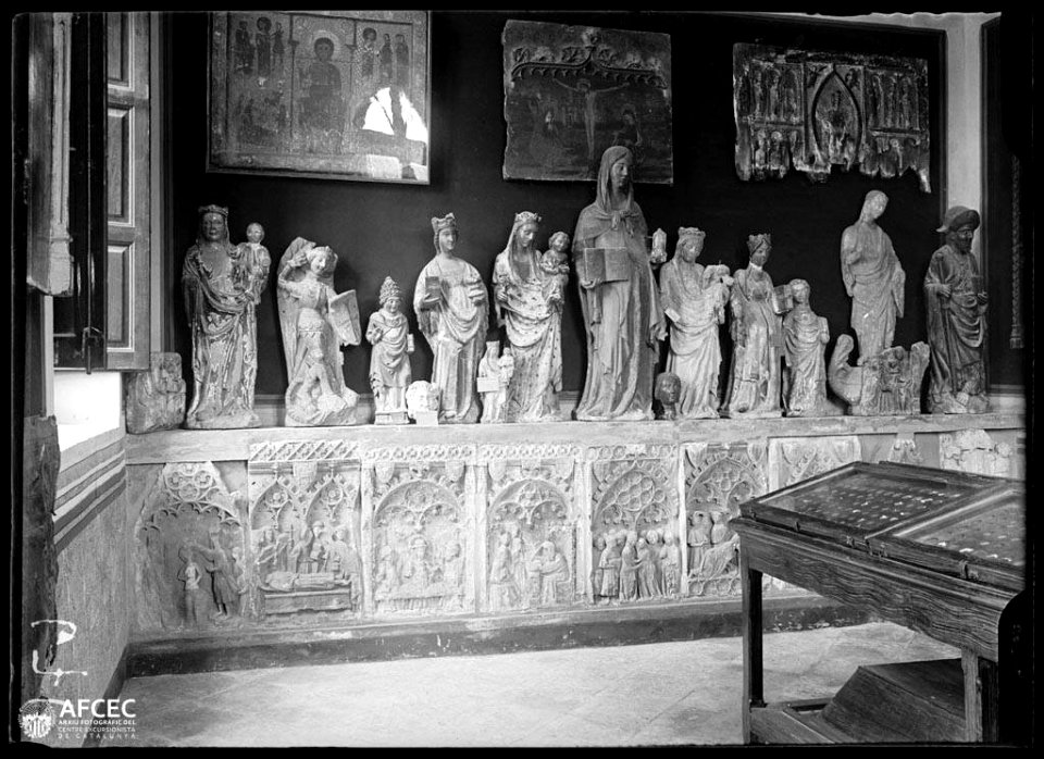 Interior d'un museu de Lleida (AFCEC VINTRO A 0671)