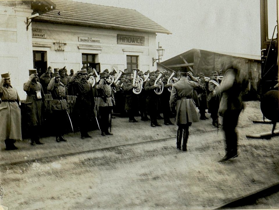 Inspizierung durch Generaloberst Böhm-Ermolli in Hinowice. (BildID 15527961)