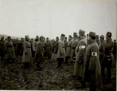 Inspizierung des bosnisch-herzegowinischen Regimentes l durch Eduard Freiherr Böhm Ermolli in Hodowam 14.12.1916 (BildID 15542870)