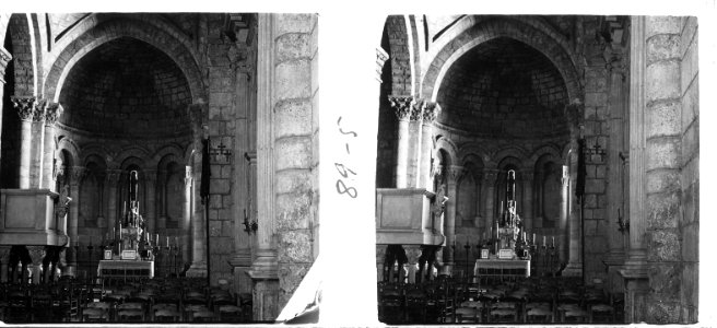 Interior de l'església de Sant Martí de Sarroca