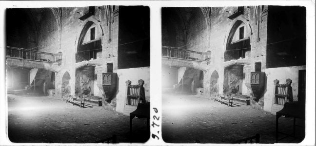 Interior de l'església vella de l ' Espluga de Francolí