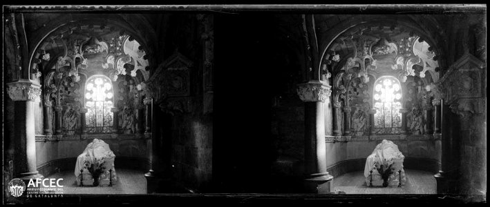 Interior de la cripta del castell de Santa Florentina