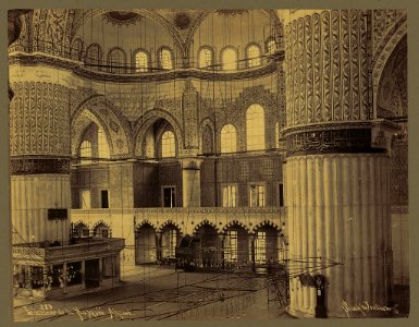Interieur de la Mosquéé Ahmed - Sébah & Joaillier. LCCN2003688298