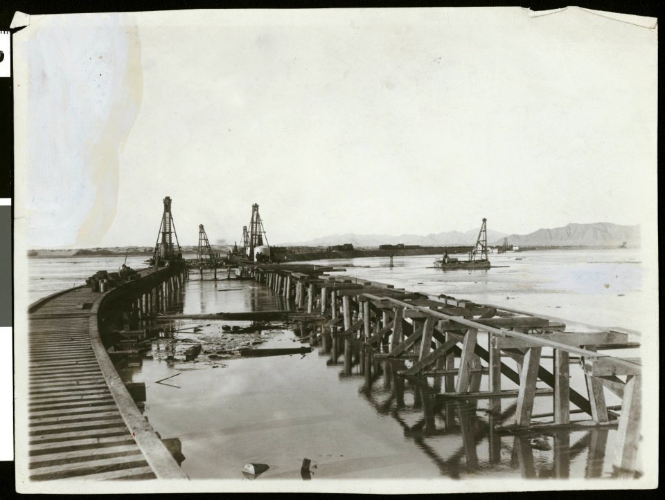 Intake pier in the Salton Sea, eight mile below Yuma, (s.d.) (CHS-46399)