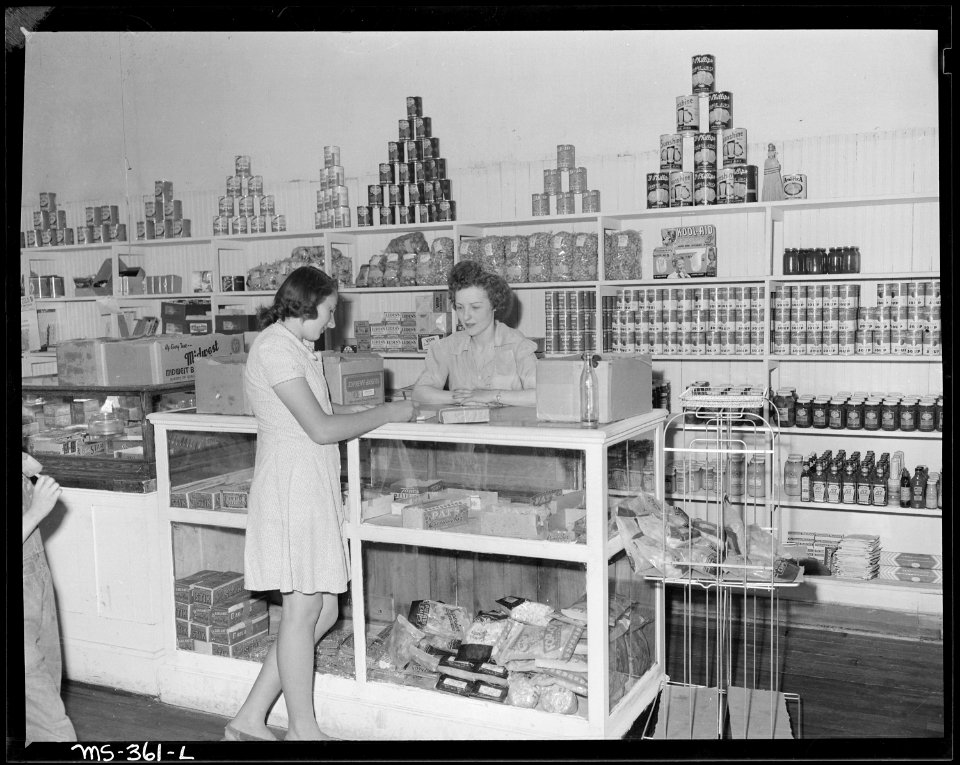 Interior of company store. Calumet Fuel Company, Delcarbon ^2 Mine, Delcarbon, Huerfano County, Colorado. - NARA - 540372