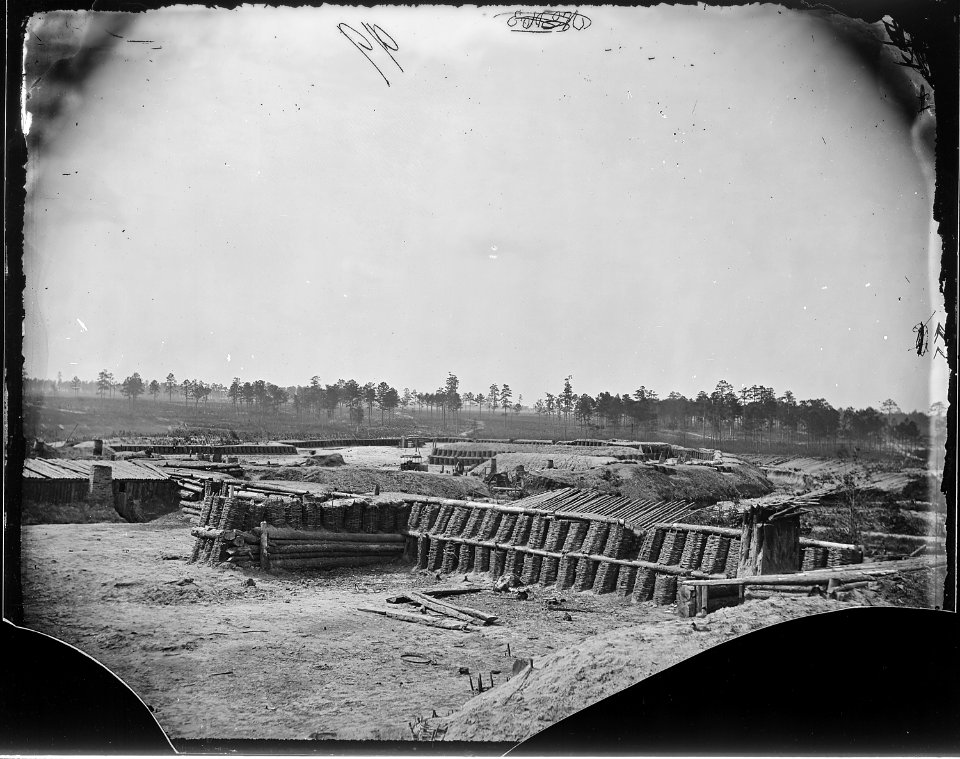 Interior of fort in front of Petersburg, Va - NARA - 524518
