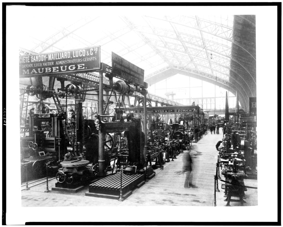 Interior of Gallery of Machines, showing machinery, Paris Exposition, 1889 LCCN93516698