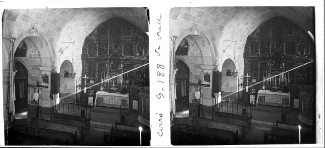Interior d'una església a Corró de Vall