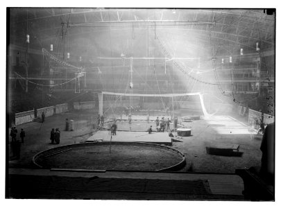 Interior of Madison Square Garden, New York City, preparing for circus week LCCN2014691051