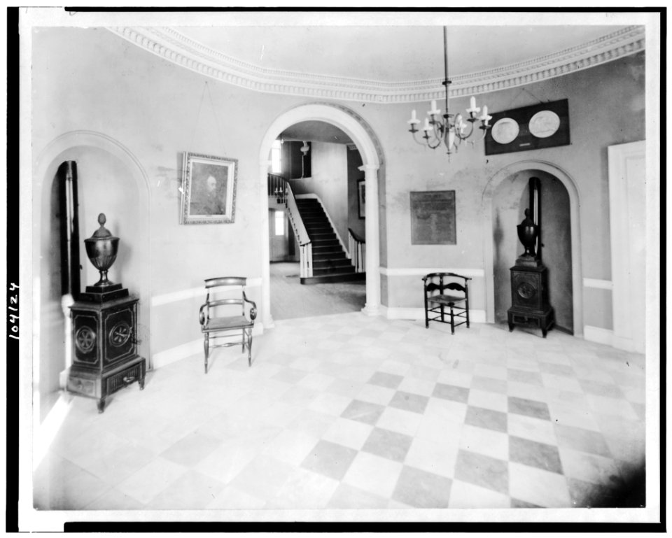 Interior of Octagon House showing circular vestibule, Washington, D.C. LCCN91783925