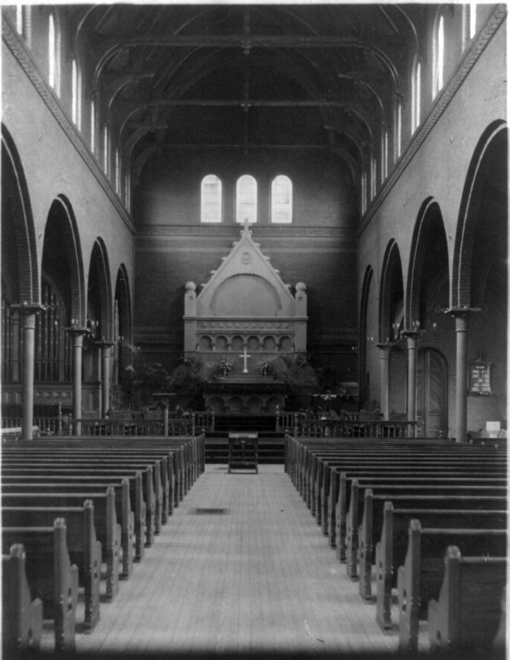 Interior of St. Marks church, Washington, D.C. - view down center aisle toward altar LCCN2001698369