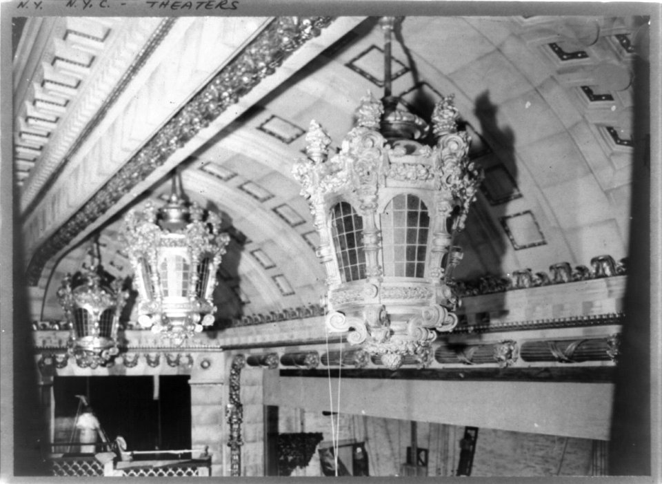 Interior of the Astor Theater, above proscenium, New York City LCCN92513854
