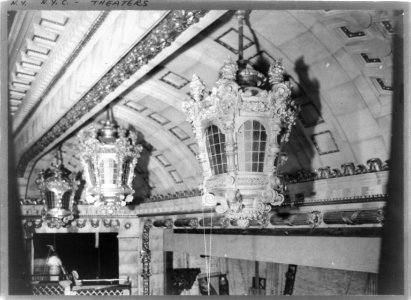Interior of the Astor Theater, above proscenium, New York City LCCN92513854
