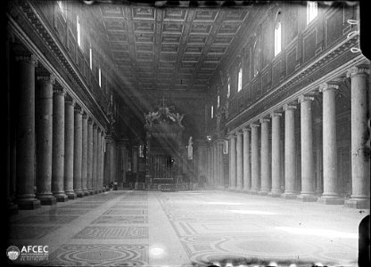 Interior de la basílica de Santa Maria Major, a Roma (AFCEC MORELLO A 0838)