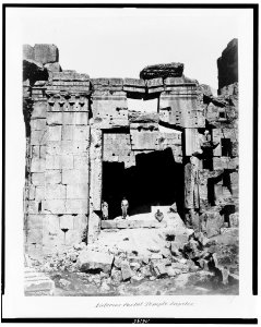 Interior portal Temple Jupiter - Bonfils. LCCN93500474