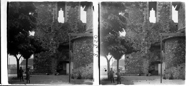 Interior de les ruïnes del castell de Blanes