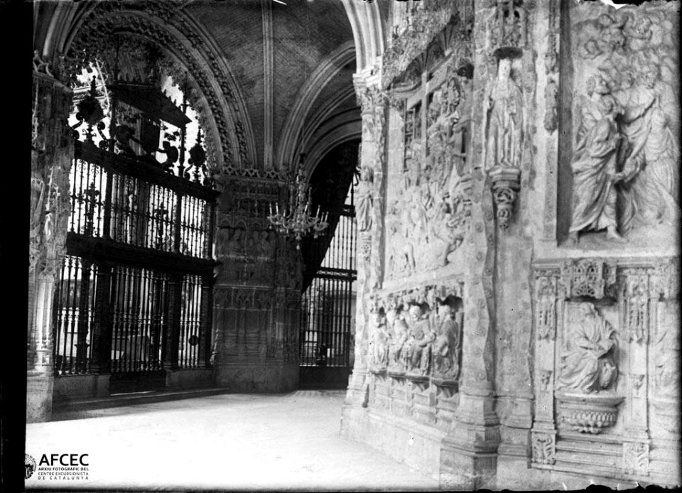 Interior de la catedral de Burgos (AFCEC MORELLO A 6013bis)