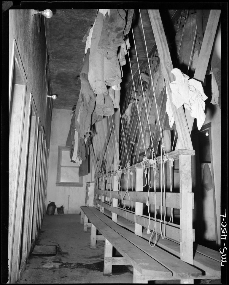 Interior of wash and change house at this mine. Hi Heat Coal Company, Rains ^2 Mine, Rains, Carbon County, Utah. - NARA - 540419