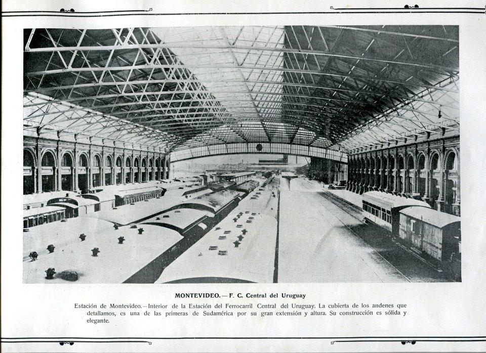 Interior de la Estación Central del Ferrocarril - Andenes - Montevideo