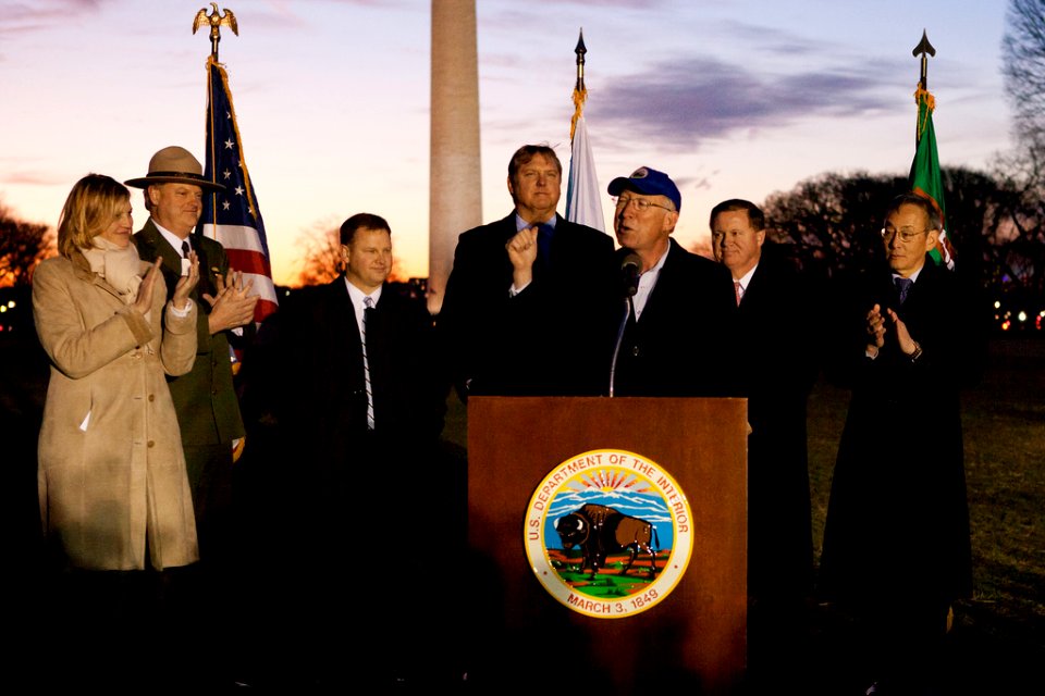 Interior Secretary Ken Salazar speaks about LED lighting