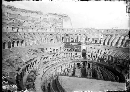 Interior del Colosseu (AFCEC MORELLO A 0858) photo