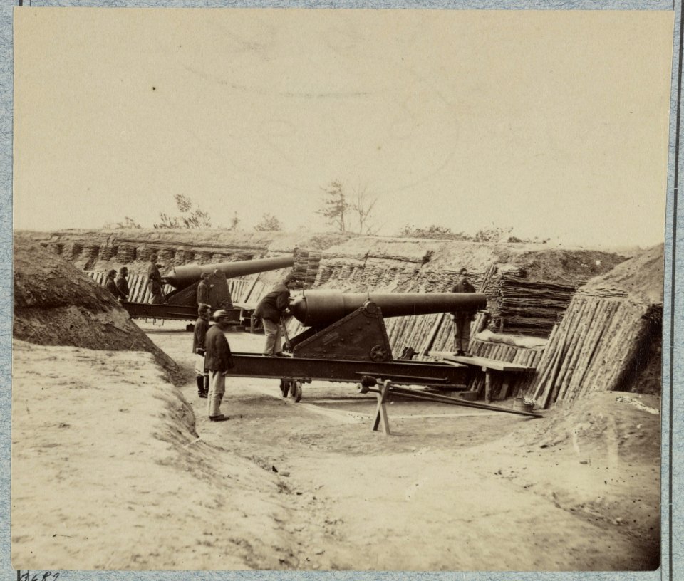 Interior views of Fort Brady, James River, Va. near Dutch Gap Canal LCCN2012646740