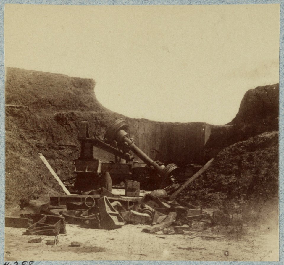 Interior views of Fort Moultrie, Charleston, S.C., April, 1865 LCCN2014646411
