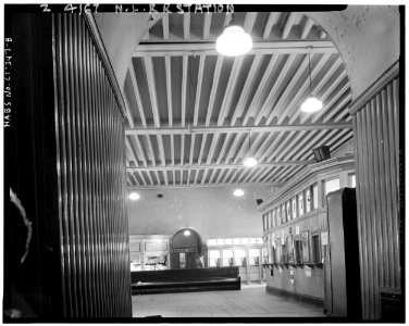 INTERIOR, WAITING ROOM (2) - New London Railroad Station