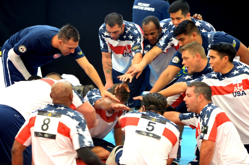 Invictus Games 140909-N-PW494-323