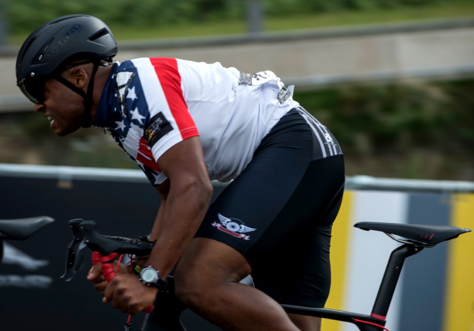 Invictus Games 2014 140913-N-WP746-008