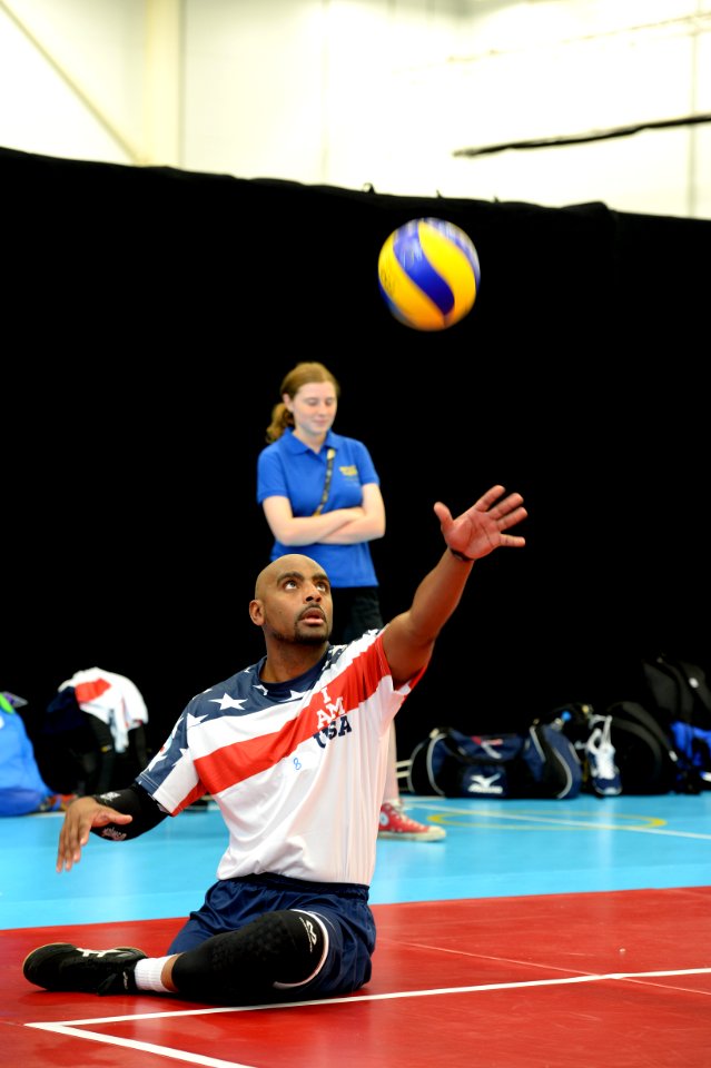 Invictus Games 140909-N-PW494-283