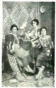 Iorga - L'arte popolare in romania, 1930 (page 32 crop)